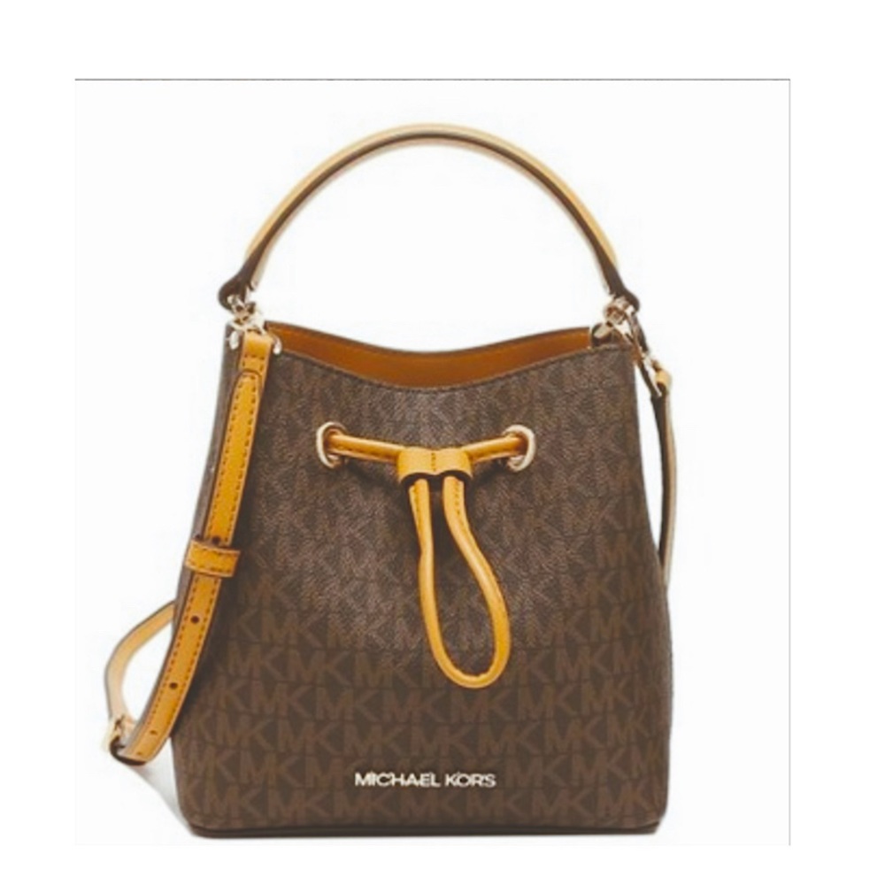 Michael Kors Mercer Bucket bag & wallet
